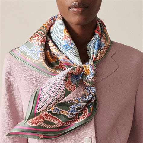 hermes foulard 90x90|Super Silk Quest scarf 90 .